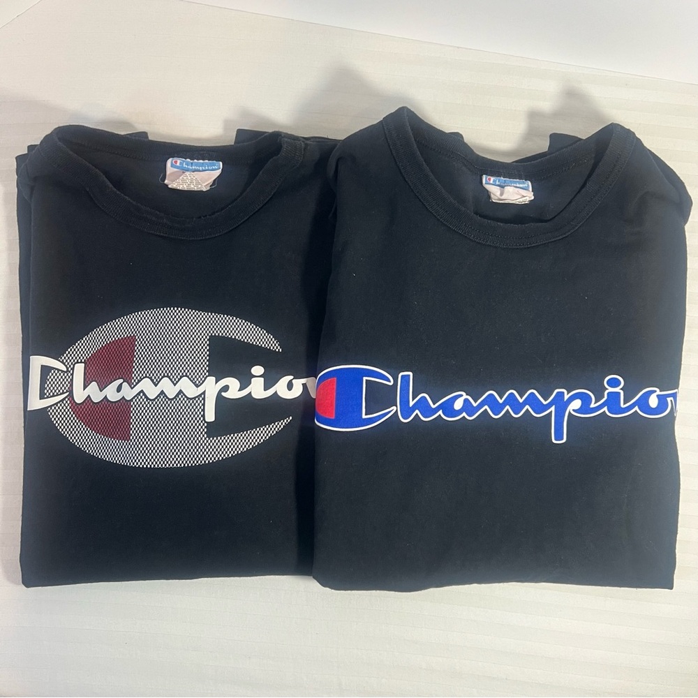 Champion T-shirts Men’s size medium Lot of 2